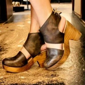 Rare Free People Desert Clogs